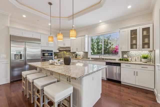 18548 Paseo Tierra, Saratoga, CA 95070