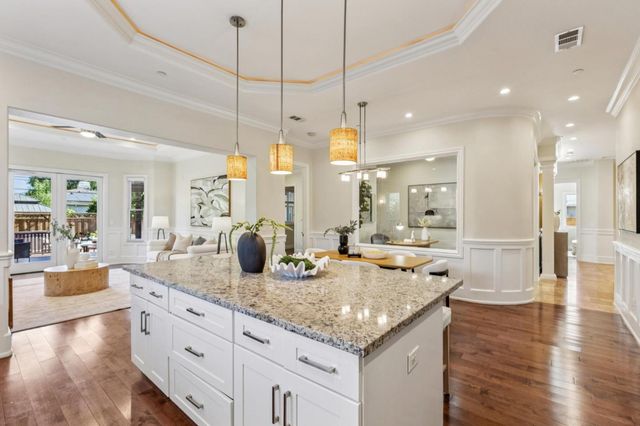 18548 Paseo Tierra, Saratoga, CA 95070