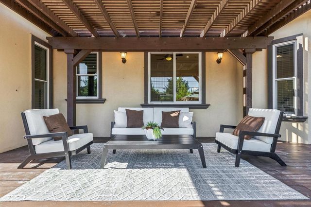 18548 Paseo Tierra, Saratoga, CA 95070