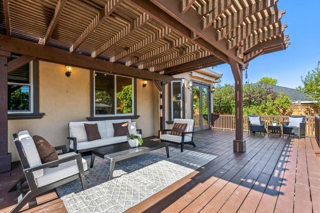 18548 Paseo Tierra, Saratoga, CA 95070