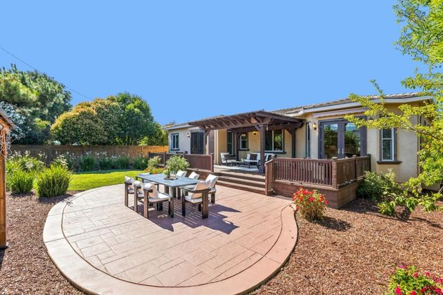 18548 Paseo Tierra, Saratoga, CA 95070