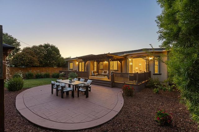 18548 Paseo Tierra, Saratoga, CA 95070