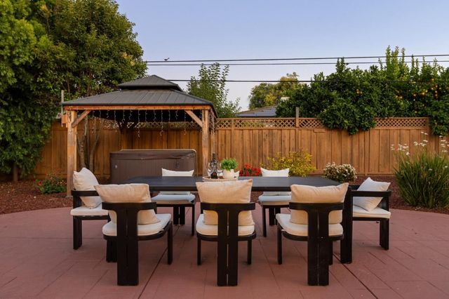 18548 Paseo Tierra, Saratoga, CA 95070
