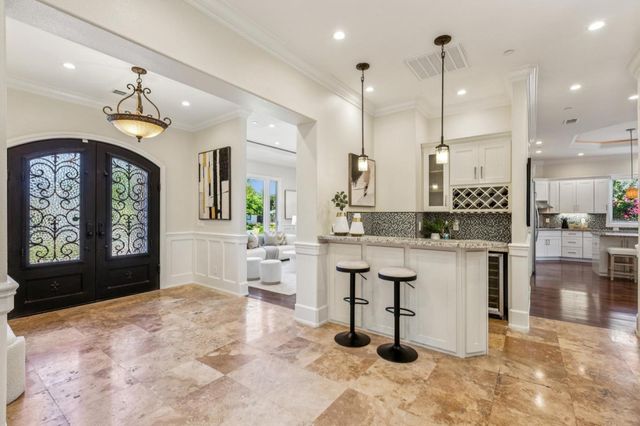18548 Paseo Tierra, Saratoga, CA 95070