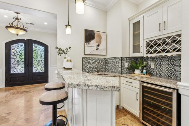 18548 Paseo Tierra, Saratoga, CA 95070