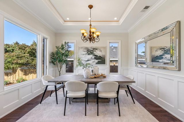 18548 Paseo Tierra, Saratoga, CA 95070