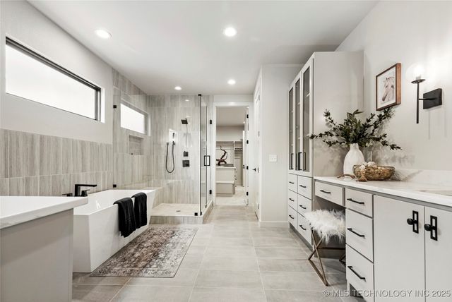 3008 S Boston Court, Tulsa, OK 74114