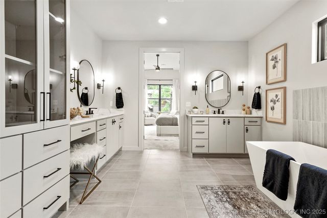 3008 S Boston Court, Tulsa, OK 74114