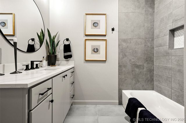 3008 S Boston Court, Tulsa, OK 74114