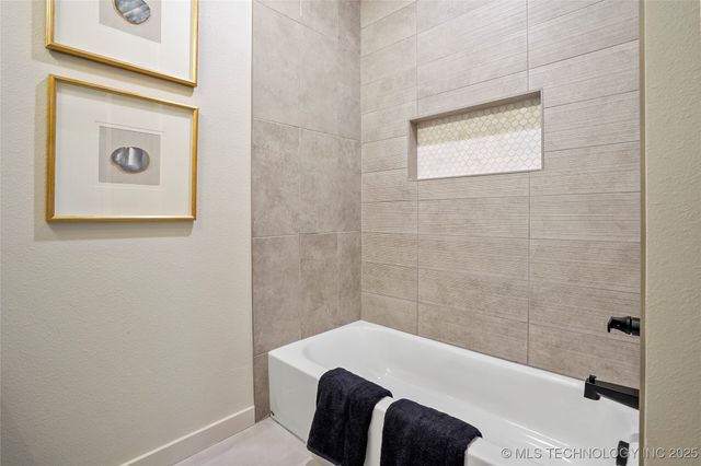 3008 S Boston Court, Tulsa, OK 74114