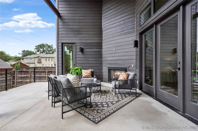 3008 S Boston Court, Tulsa, OK 74114