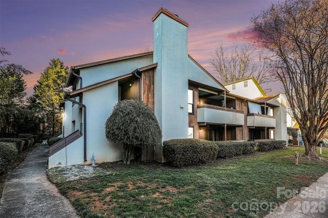 7255 Winery Lane, Charlotte, NC 28227