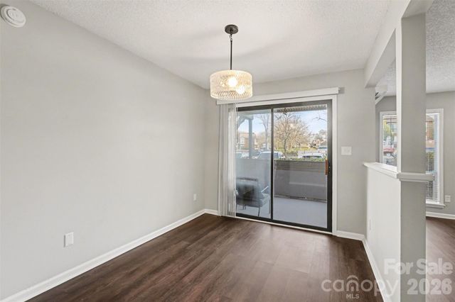 7255 Winery Lane, Charlotte, NC 28227