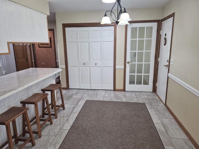 3211 Briar Crest Drive, Janesville, WI 53546