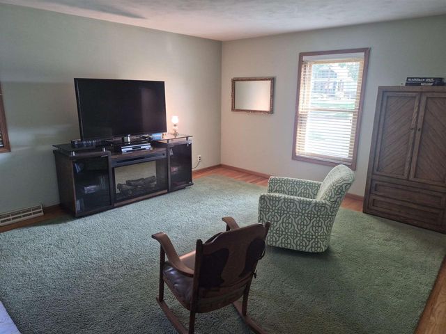 3211 Briar Crest Drive, Janesville, WI 53546