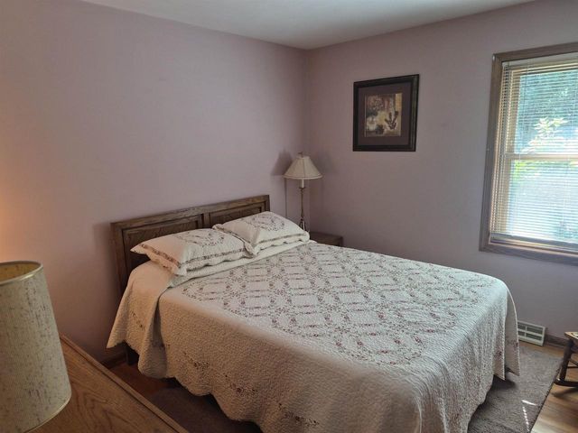 3211 Briar Crest Drive, Janesville, WI 53546