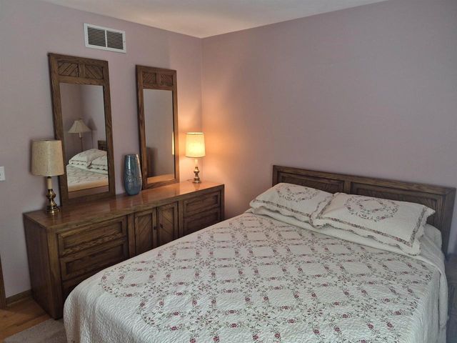 3211 Briar Crest Drive, Janesville, WI 53546