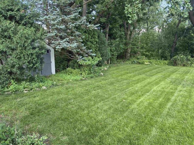 3211 Briar Crest Drive, Janesville, WI 53546