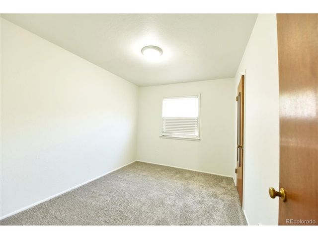 1120 Horseshoe Dr, Pueblo, CO 81001