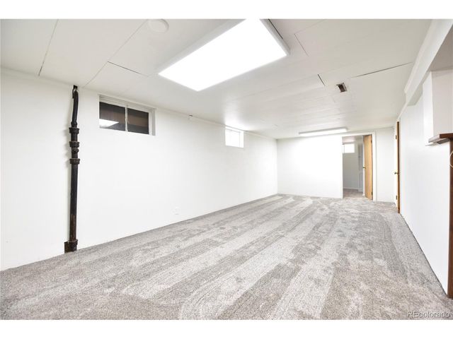 1120 Horseshoe Dr, Pueblo, CO 81001