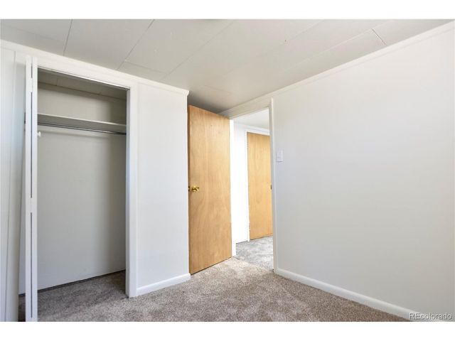 1120 Horseshoe Dr, Pueblo, CO 81001