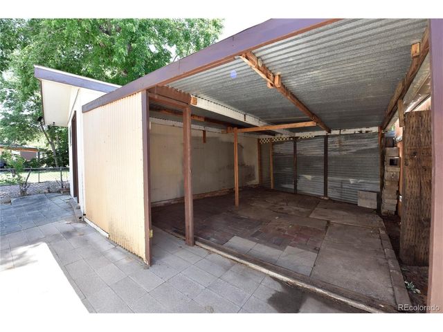 1120 Horseshoe Dr, Pueblo, CO 81001