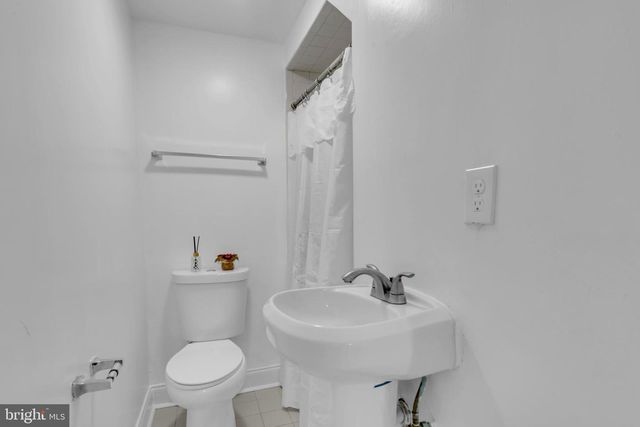 9707 53RD AVE, College Park, MD 20740