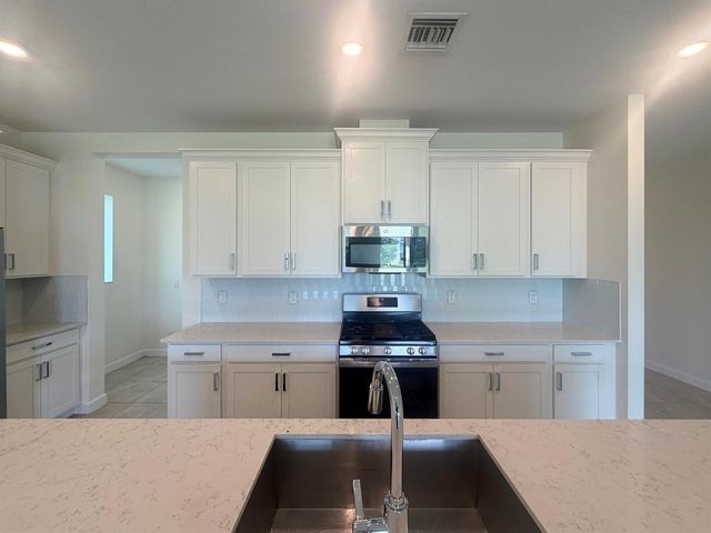 19667 Rugged Trunk Trail, Loxahatchee, FL 33470
