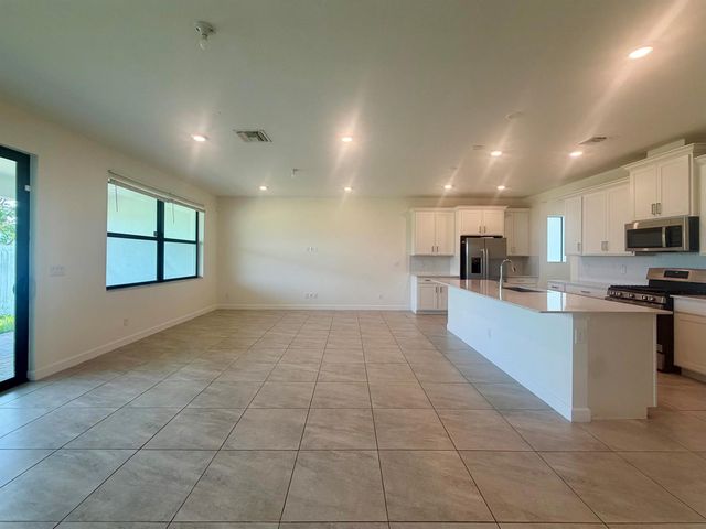 19667 Rugged Trunk Trail, Loxahatchee, FL 33470
