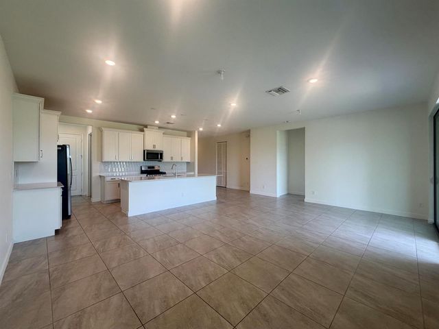 19667 Rugged Trunk Trail, Loxahatchee, FL 33470