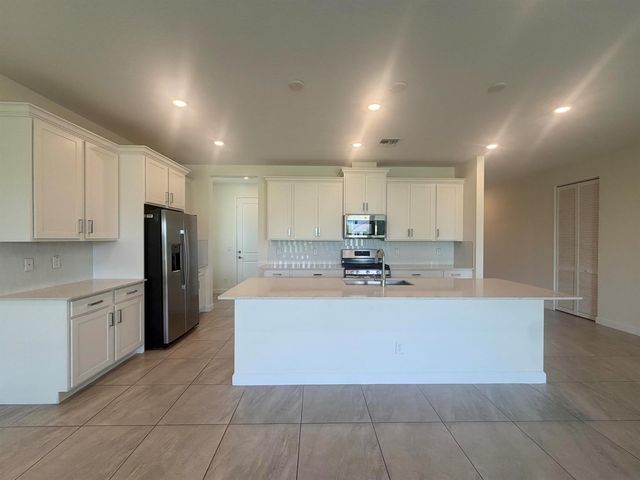 19667 Rugged Trunk Trail, Loxahatchee, FL 33470