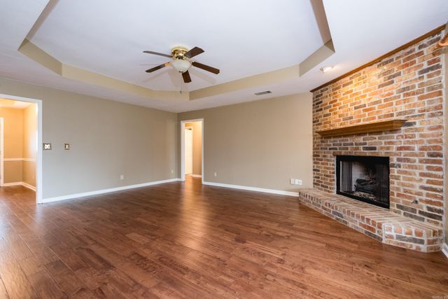 26 Blue Mountian Drive, Maumelle, AR 72213