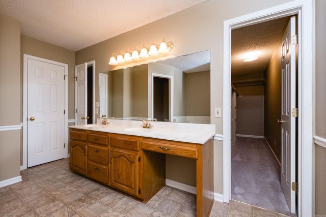 26 Blue Mountian Drive, Maumelle, AR 72213