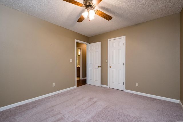 26 Blue Mountian Drive, Maumelle, AR 72213