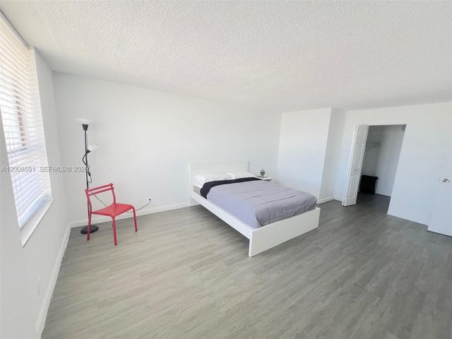 1800 Collins Ave 15B, Miami Beach, FL 33139