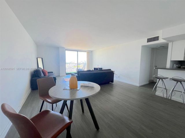 1800 Collins Ave 15B, Miami Beach, FL 33139