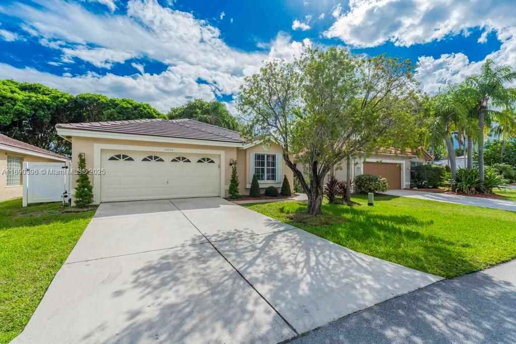 18270 NW 19th St, Pembroke Pines, FL 33029