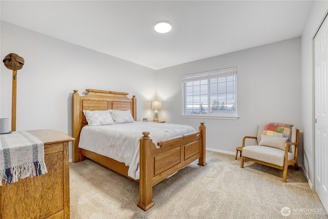 5607 79th Avenue NE, Marysville, WA 98270