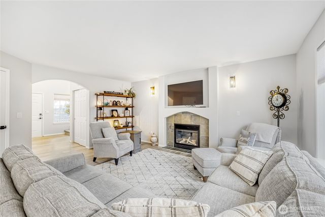 5607 79th Avenue NE, Marysville, WA 98270