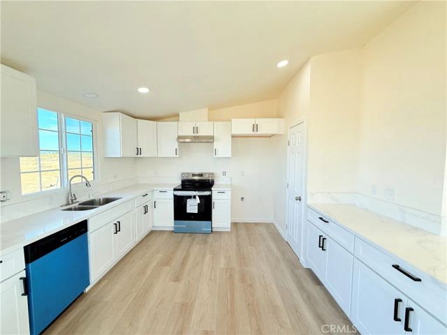 11975 Barbet, Phelan, CA 92371