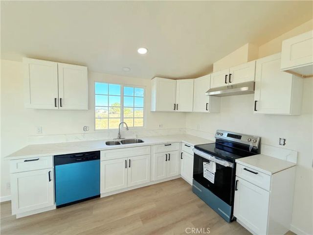 11975 Barbet, Phelan, CA 92371