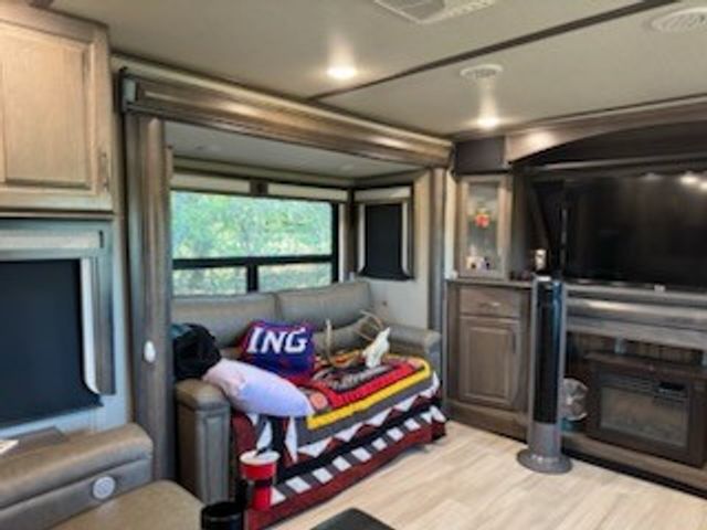 4288 VZ County Road 3213, Wills Point, TX 75169