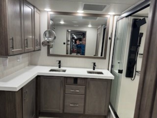 4288 VZ County Road 3213, Wills Point, TX 75169