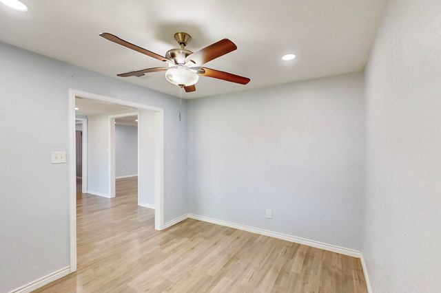 5720 Twineing Street, Dallas, TX 75227