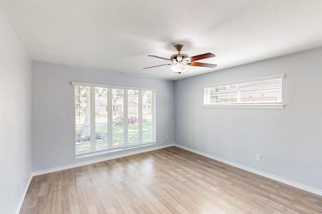 5720 Twineing Street, Dallas, TX 75227