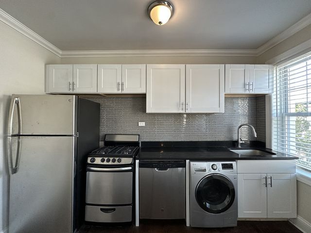 918 Green Bay Road 3C, Winnetka, IL 60093
