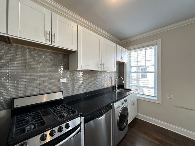 918 Green Bay Road 3C, Winnetka, IL 60093