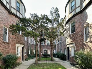 918 Green Bay Road 3C, Winnetka, IL 60093