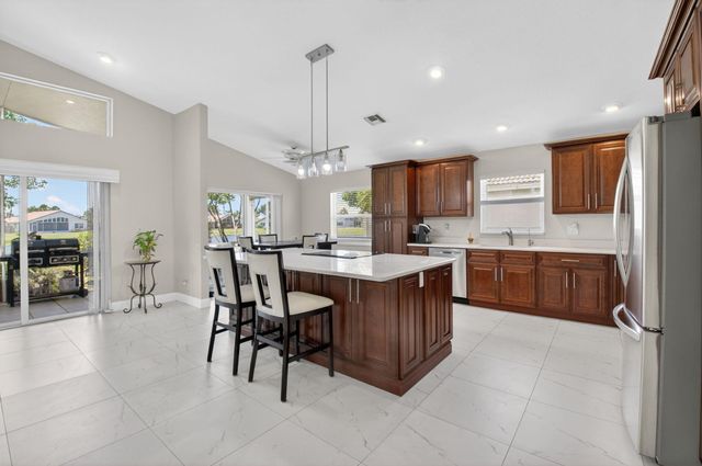 6738 Sun River Road, Boynton Beach, FL 33437