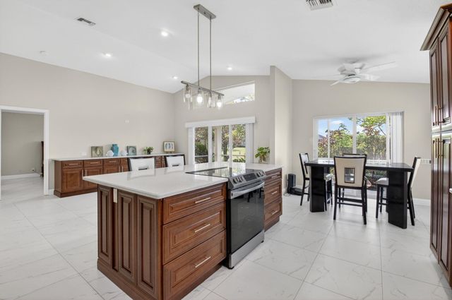 6738 Sun River Road, Boynton Beach, FL 33437